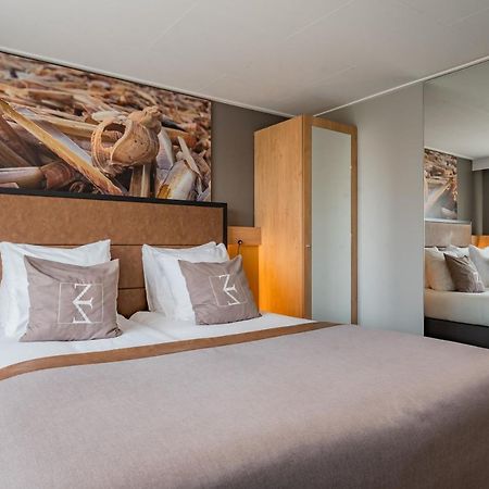 Hotel Zeezicht วลีแลนด์ ภายนอก รูปภาพ