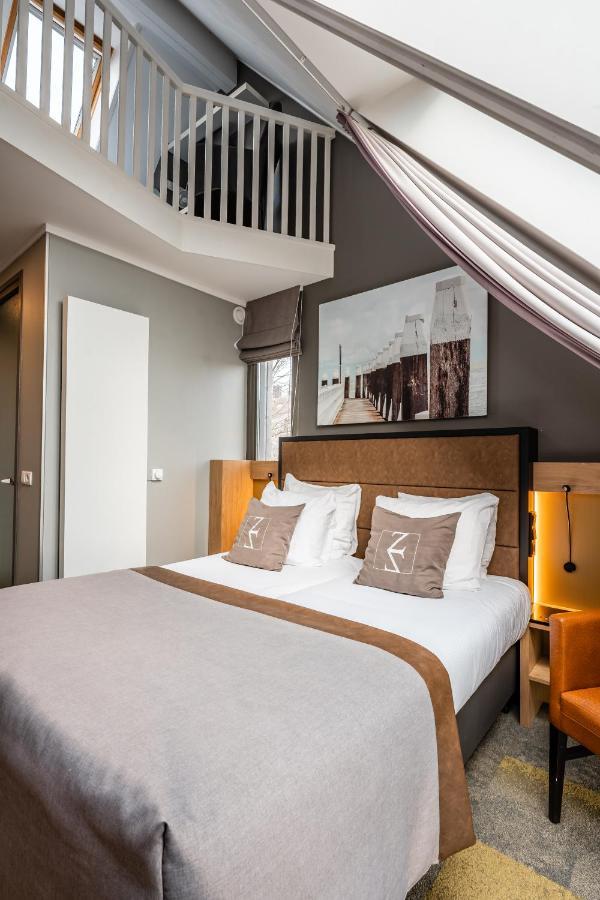 Hotel Zeezicht วลีแลนด์ ภายนอก รูปภาพ